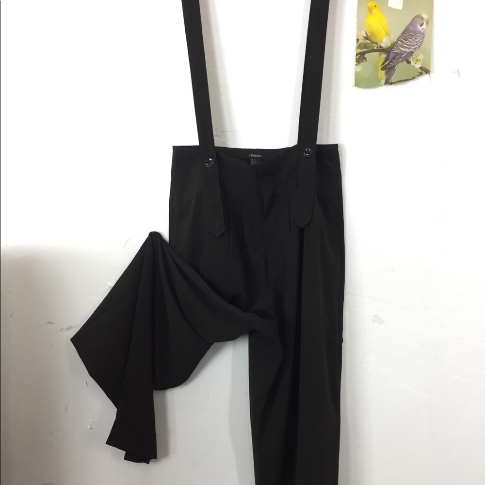 FOREVER 21 black suspender cigarette pants